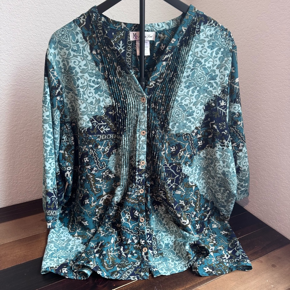Maggie Sweet button down tunic blouse